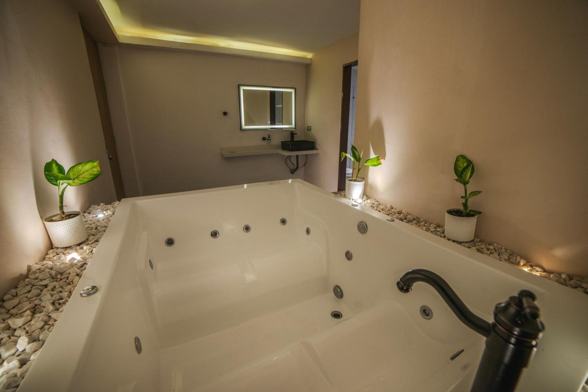 Hotel Bali At Poblado Medellín Buitenkant foto